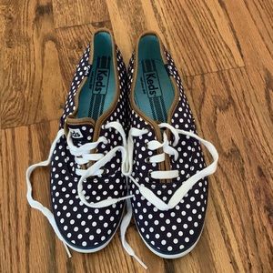 Navy & White polka dot Keds size 8 shoes